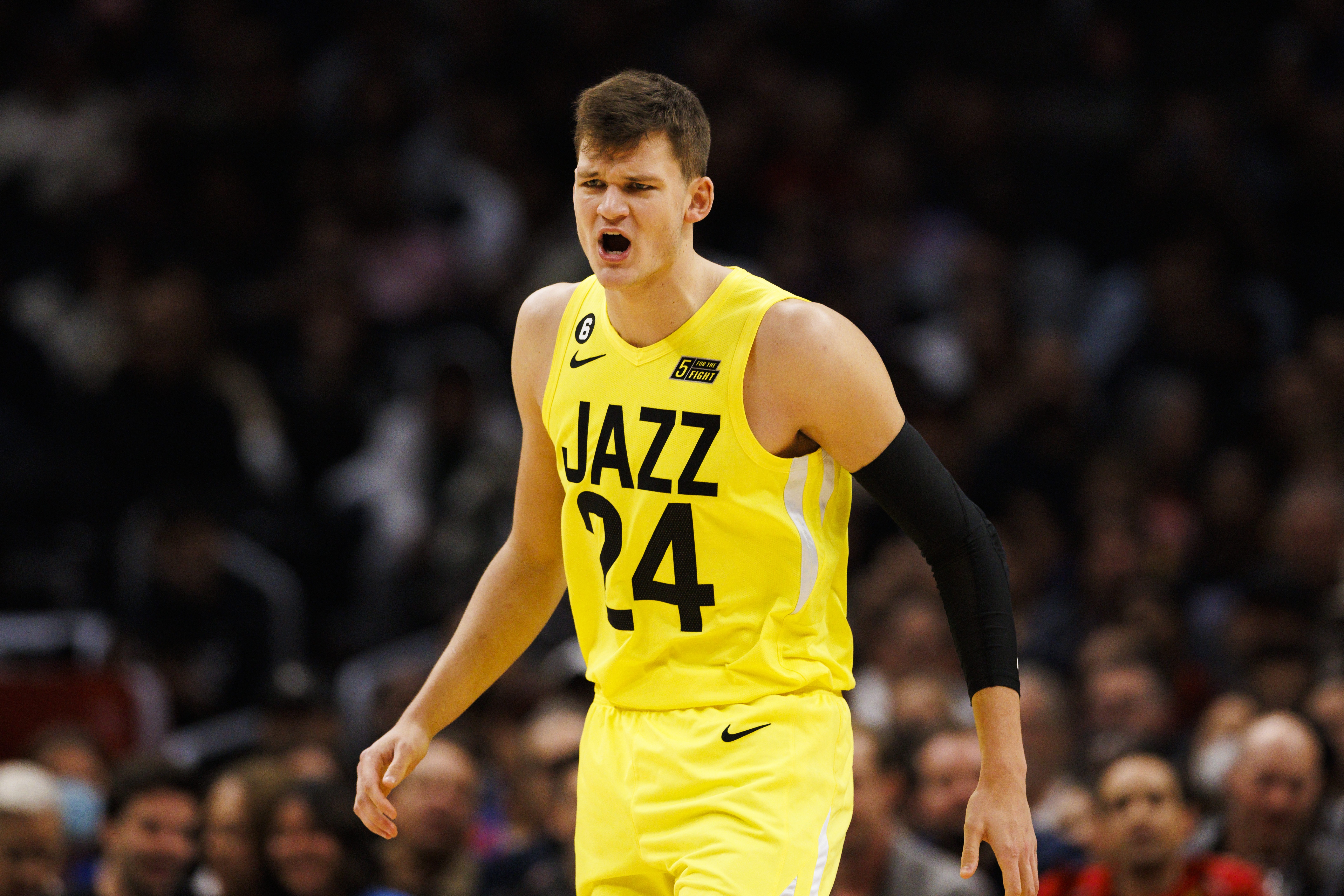 凯斯勒：刚进NBA就被总经理告知遭交易 我还以为他在开玩笑